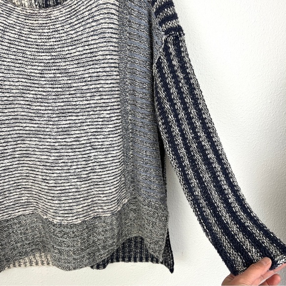 Free People Contrast Colorblock Textured Slouch Sweater Top Pullover Small - Picture 4 of 7
